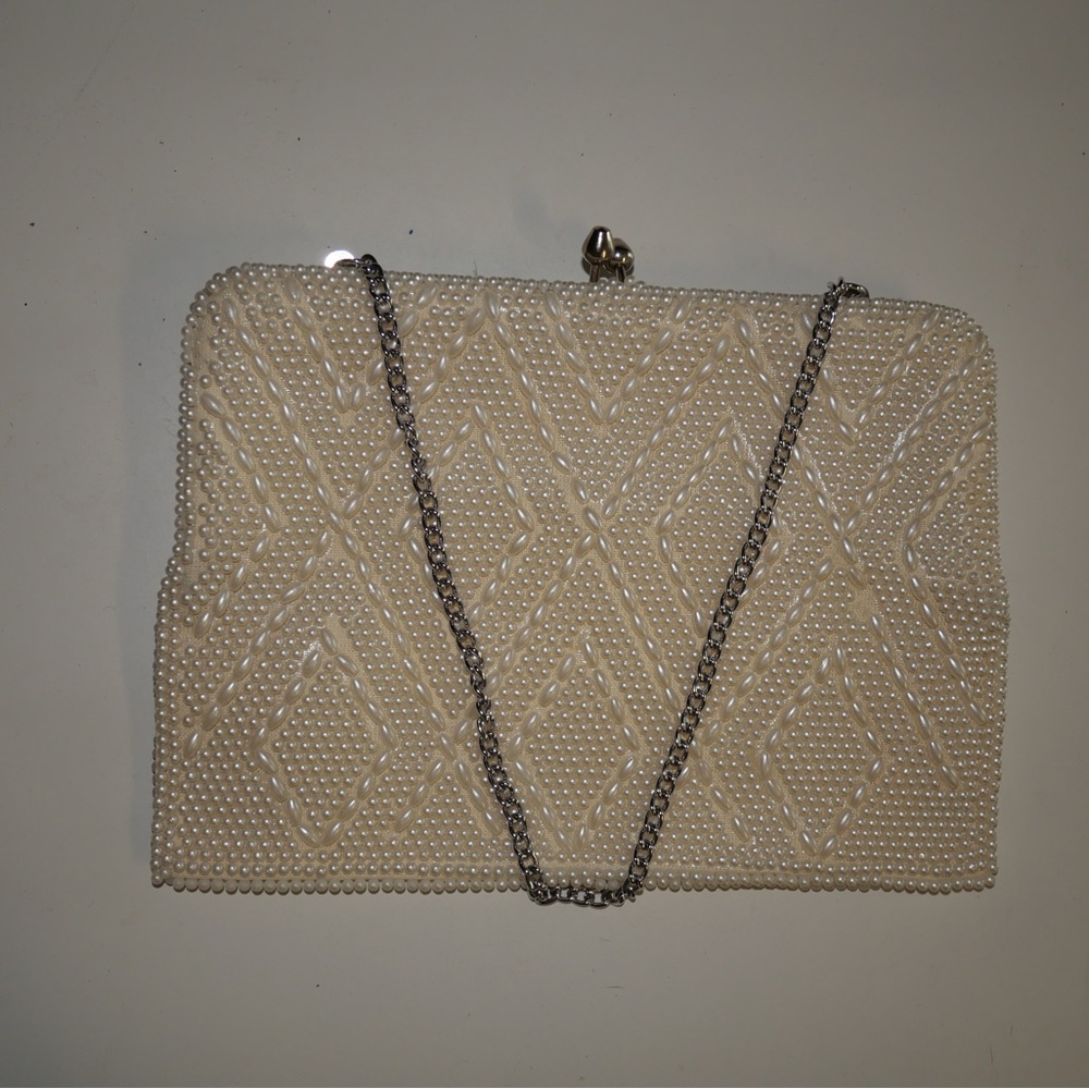 Pearl purse